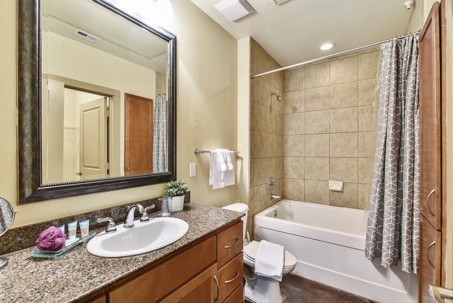 Ensuite bathroom