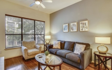 Midtown: 1 Bedroom | 1 Bathroom Apartment